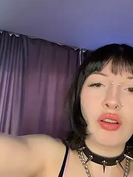 virusDoll online show from 28, 5, 2026