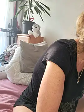Snapshot of Blond_lady_czech chatting on 10, 7, 2026 Blond lady czech online show from 10, 7, 2026