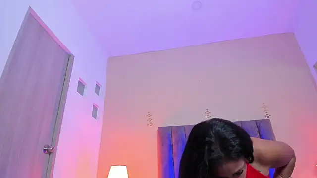 scarlet pielcanela online show from 3, 6, 2026