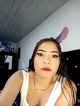 Snapshot of Maddy_sm chatting on 4, 5, 2026 Maddy sm online show from 4, 5, 2026