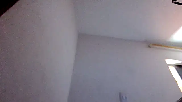 Snapshot of andrew_1520 chatting on 15, 10, 2025 andrew 1520 online show from 15, 10, 2025