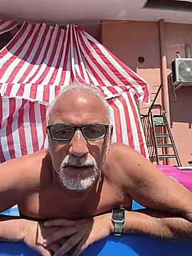 Sessoinomane online show from 26, 6, 2026
