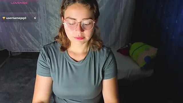 Snapshot of sweetdia_b chatting on 11, 6, 2026 sweetdia b online show from 11, 6, 2026