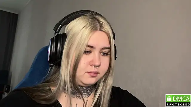 CuteUna online show from 22, 4, 2026