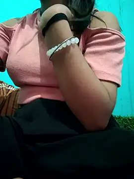 Liviya  225   online show from 15, 4, 2026