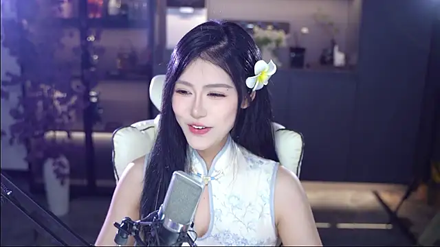 Snapshot of Seraphinei chatting on 27, 5, 2026 Seraphinei online show from 27, 5, 2026