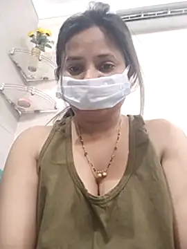 Snapshot of filmycoupleash1 chatting on 15, 4, 2026 filmycoupleash1 online show from 15, 4, 2026
