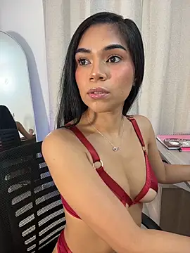 Snapshot of MauraGrayy chatting on 22, 5, 2026 MauraGrayy online show from 22, 5, 2026