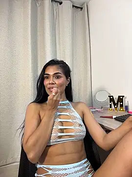 Snapshot of MauraGrayy chatting on 15, 5, 2026 MauraGrayy online show from 15, 5, 2026
