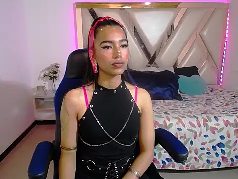 Miaa ferrari1 online show from 15, 4, 2026