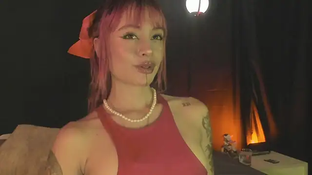 Miiaa Stonee online show from 14, 4, 2026