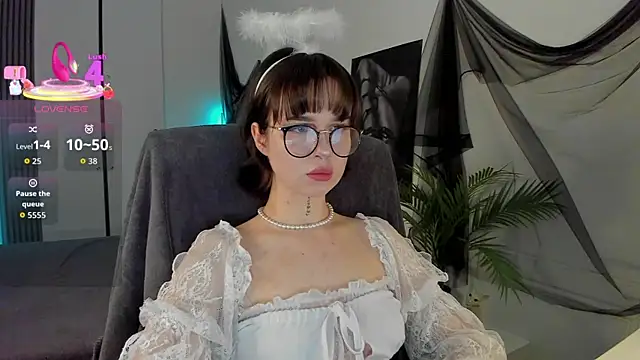 Snapshot of RisoSweet chatting on 26, 5, 2026 RisoSweet online show from 26, 5, 2026