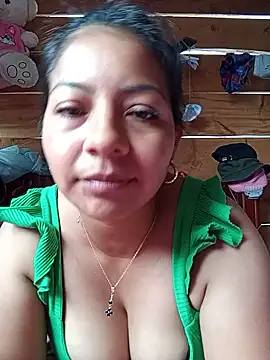Snapshot of Tamaraxxx_hot chatting on 8, 7, 2026 Tamaraxxx hot online show from 8, 7, 2026