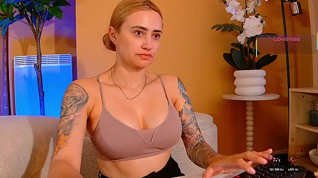 pennyyy  online show from 30, 5, 2026