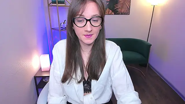 EmmaJc online show from 17, 4, 2026