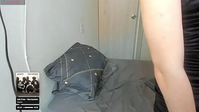 YourGothFemboy online show from 14, 4, 2026