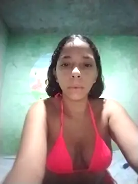 Snapshot of YuliBrayan chatting on 4, 6, 2026 YuliBrayan online show from 4, 6, 2026