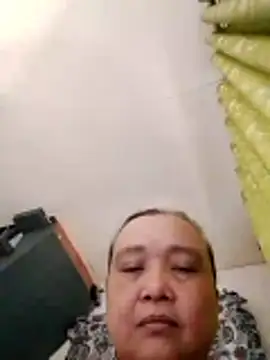 Snapshot of jeanyummytits chatting on 10, 6, 2026 jeanyummytits online show from 10, 6, 2026