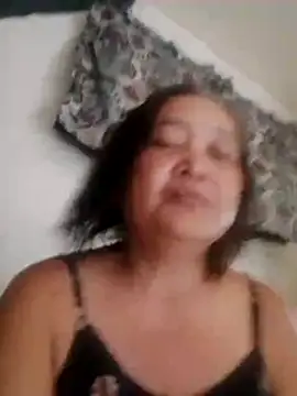 Snapshot of jeanyummytits chatting on 27, 5, 2026 jeanyummytits online show from 27, 5, 2026