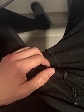 bigDickMoroccan online show from 12, 4, 2026