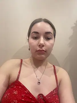 Doris2222 online show from 15, 4, 2026