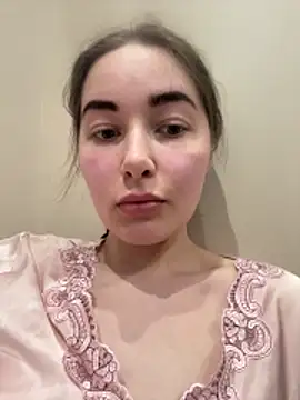 Doris2222 online show from 12, 4, 2026