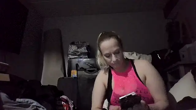 Snapshot of Princess42086 chatting on 16, 4, 2026 Princess42086 online show from 16, 4, 2026