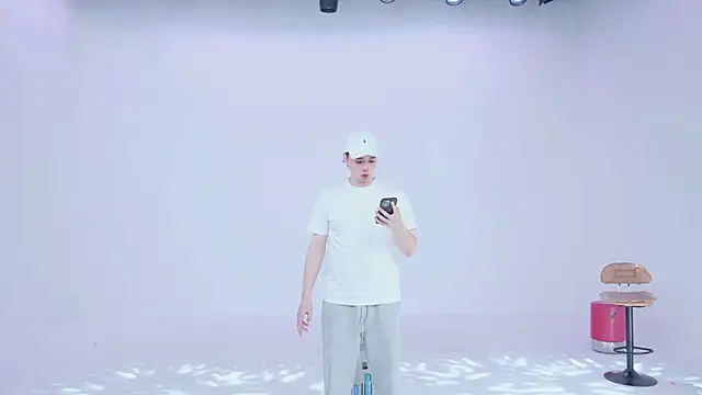 Snapshot of ty-baby chatting on 23, 4, 2026 ty-baby online show from 23, 4, 2026