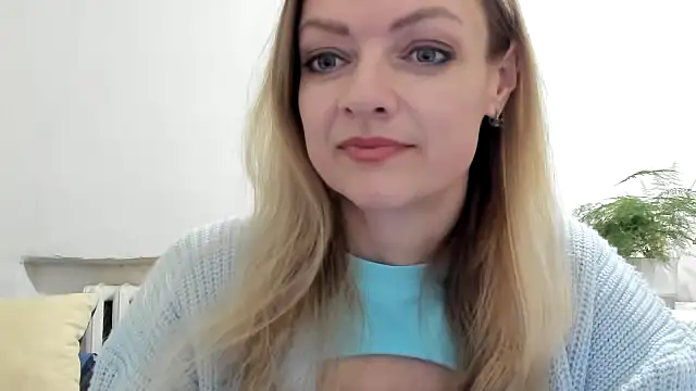 Snapshot of Severina7 chatting on 15, 4, 2026 Severina7 online show from 15, 4, 2026