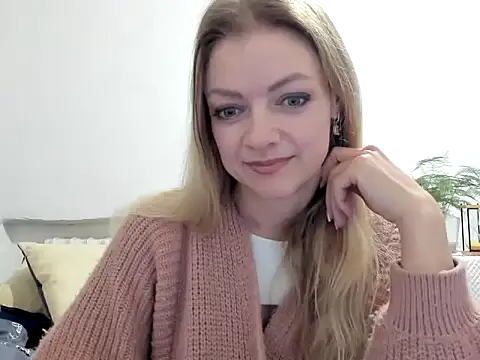 Snapshot of Severina7 chatting on 2, 5, 2026 Severina7 online show from 2, 5, 2026