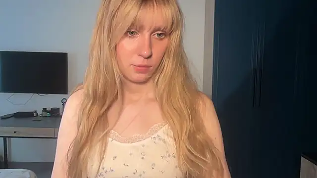 Snapshot of AliceStruble chatting on 11, 5, 2026 AliceStruble online show from 11, 5, 2026