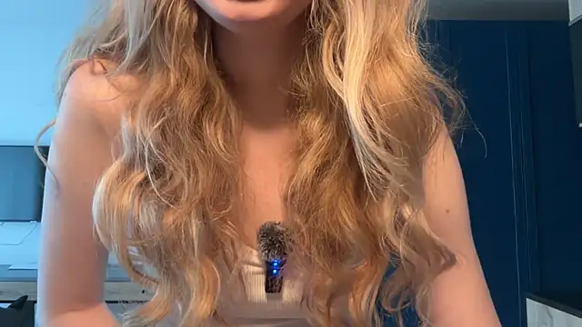 Snapshot of AliceStruble chatting on 24, 5, 2026 AliceStruble online show from 24, 5, 2026