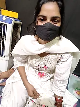 Snapshot of sexy_bhabhii chatting on 3, 5, 2026 sexy bhabhii online show from 3, 5, 2026