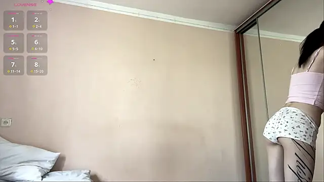 LaurenBlade online show from 18, 6, 2026