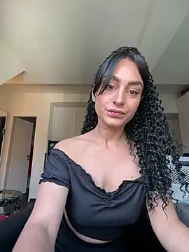 Snapshot of CurlyRouge chatting on 20, 5, 2026 CurlyRouge online show from 20, 5, 2026