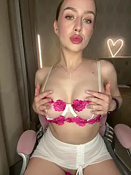 AlisaPearl online show from 28, 6, 2026