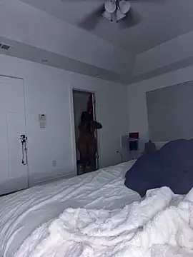 Desilovefeet online show from 19, 4, 2026