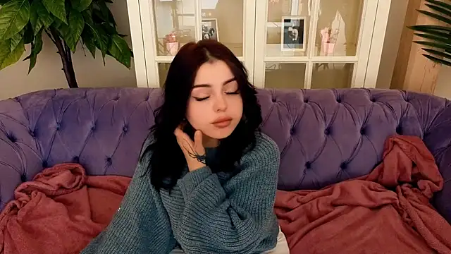 SinfulKittenn online show from 22, 4, 2026