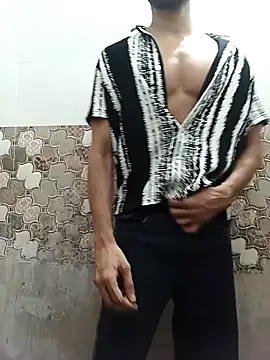 Snapshot of itsmemadhu2019 chatting on 23, 5, 2026 itsmemadhu2019 online show from 23, 5, 2026