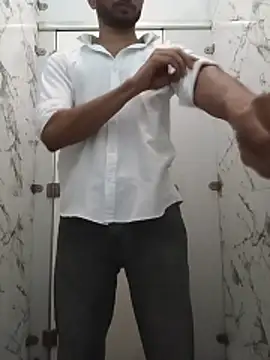 Snapshot of itsmemadhu2019 chatting on 27, 5, 2026 itsmemadhu2019 online show from 27, 5, 2026