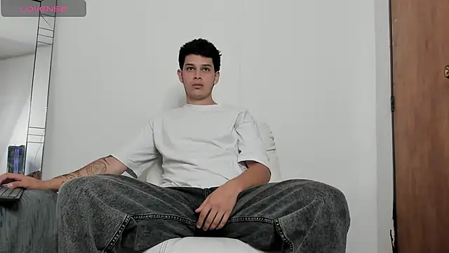 elijah stoone online show from 20, 4, 2026