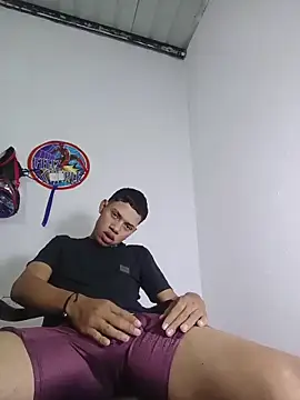 curious straight guy online show from 16, 4, 2026