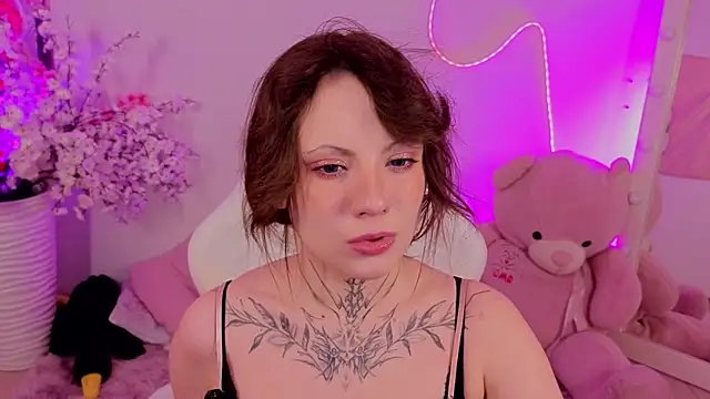 EricaMoonn online show from 18, 5, 2026