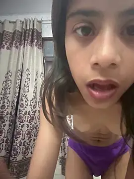 Snapshot of Alisha_Queen55 chatting on 6, 5, 2026 Alisha Queen55 online show from 6, 5, 2026