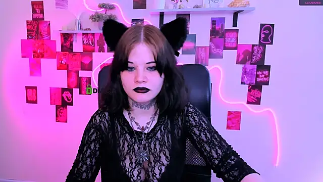 Snapshot of nikki_kiss_ chatting on 25, 5, 2026 nikki kiss online show from 25, 5, 2026