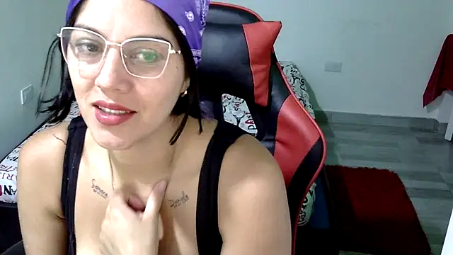 Snapshot of Bandida553 chatting on 20, 6, 2026 Bandida553 online show from 20, 6, 2026