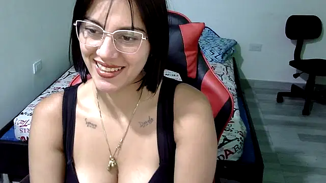 Snapshot of Bandida553 chatting on 18, 6, 2026 Bandida553 online show from 18, 6, 2026