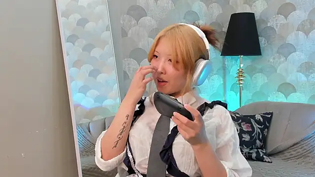 AzureMimi online show from 23, 4, 2026