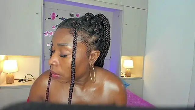 Snapshot of TaylorBloom chatting on 1, 7, 2026 TaylorBloom online show from 1, 7, 2026