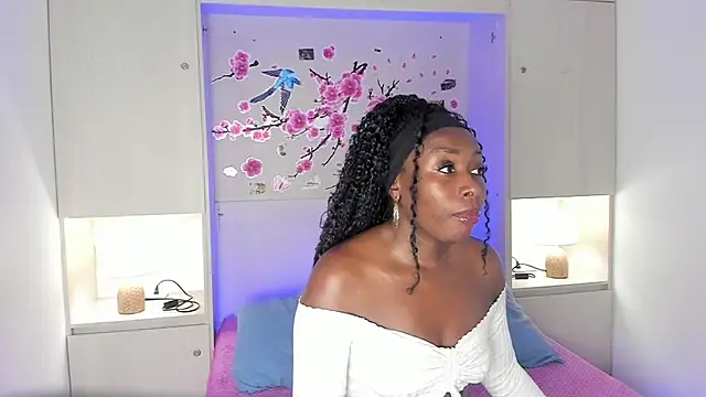 Snapshot of TaylorBloom chatting on 12, 6, 2026 TaylorBloom online show from 12, 6, 2026